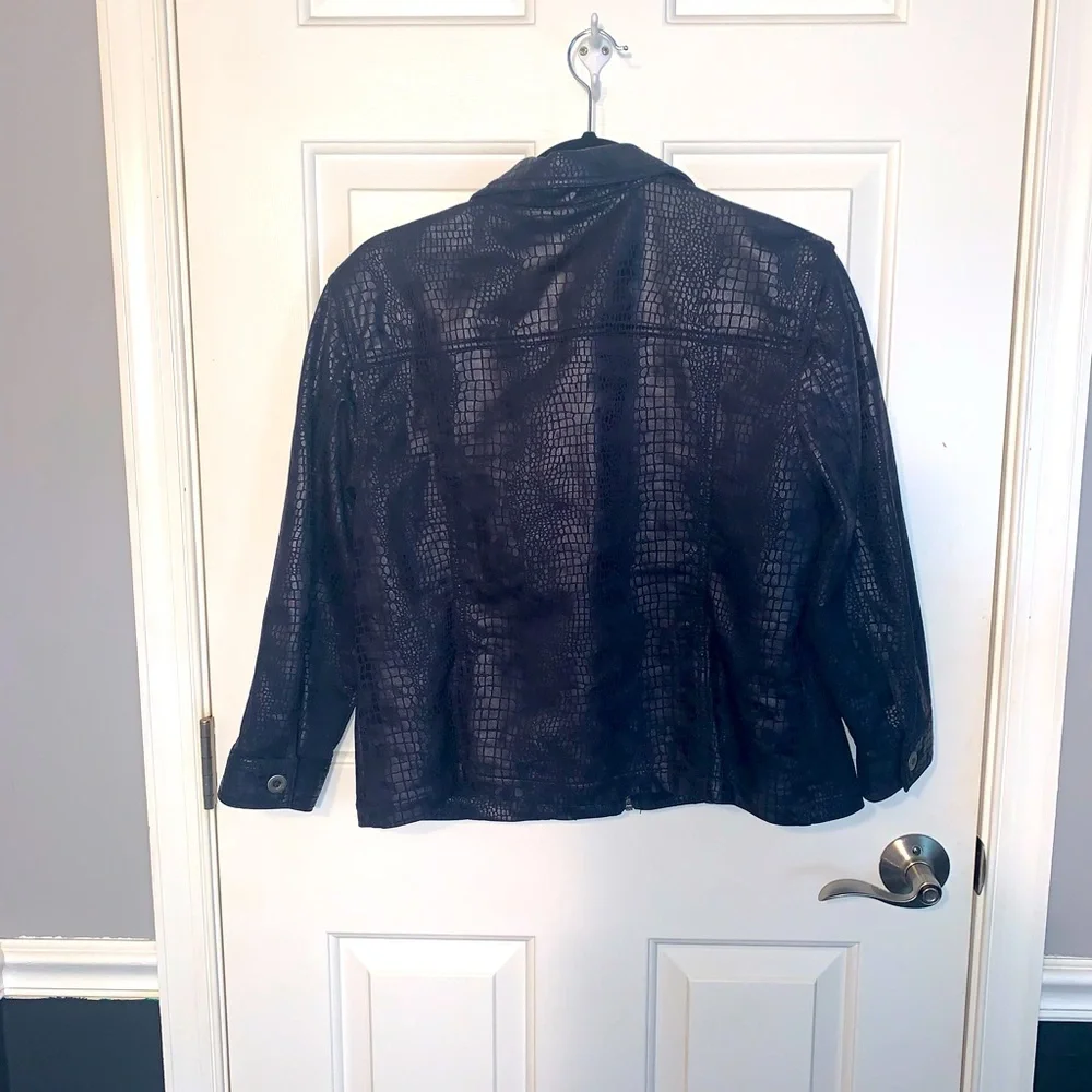 Jacket - Picture 2 of 4
